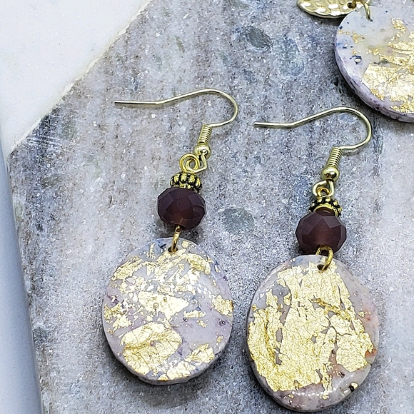 Acrylic coated clay oval earrings - Picture 5 of 6